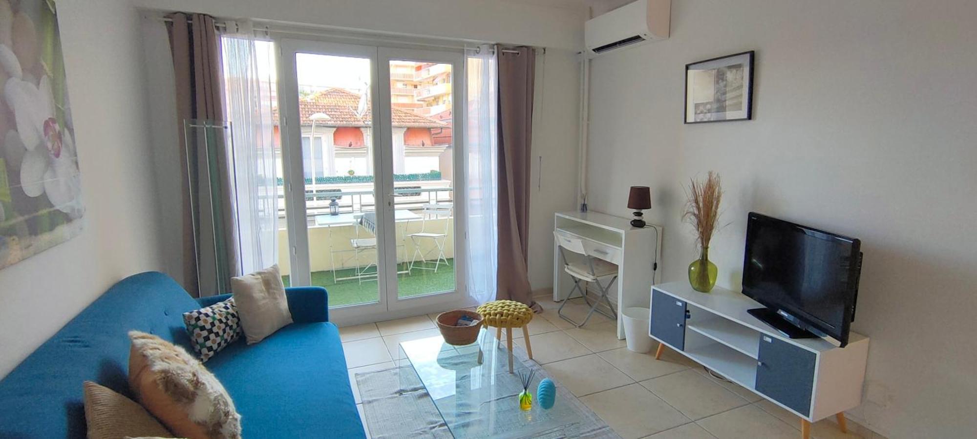 Ouest, Studio Near The Beach Apartment Nice