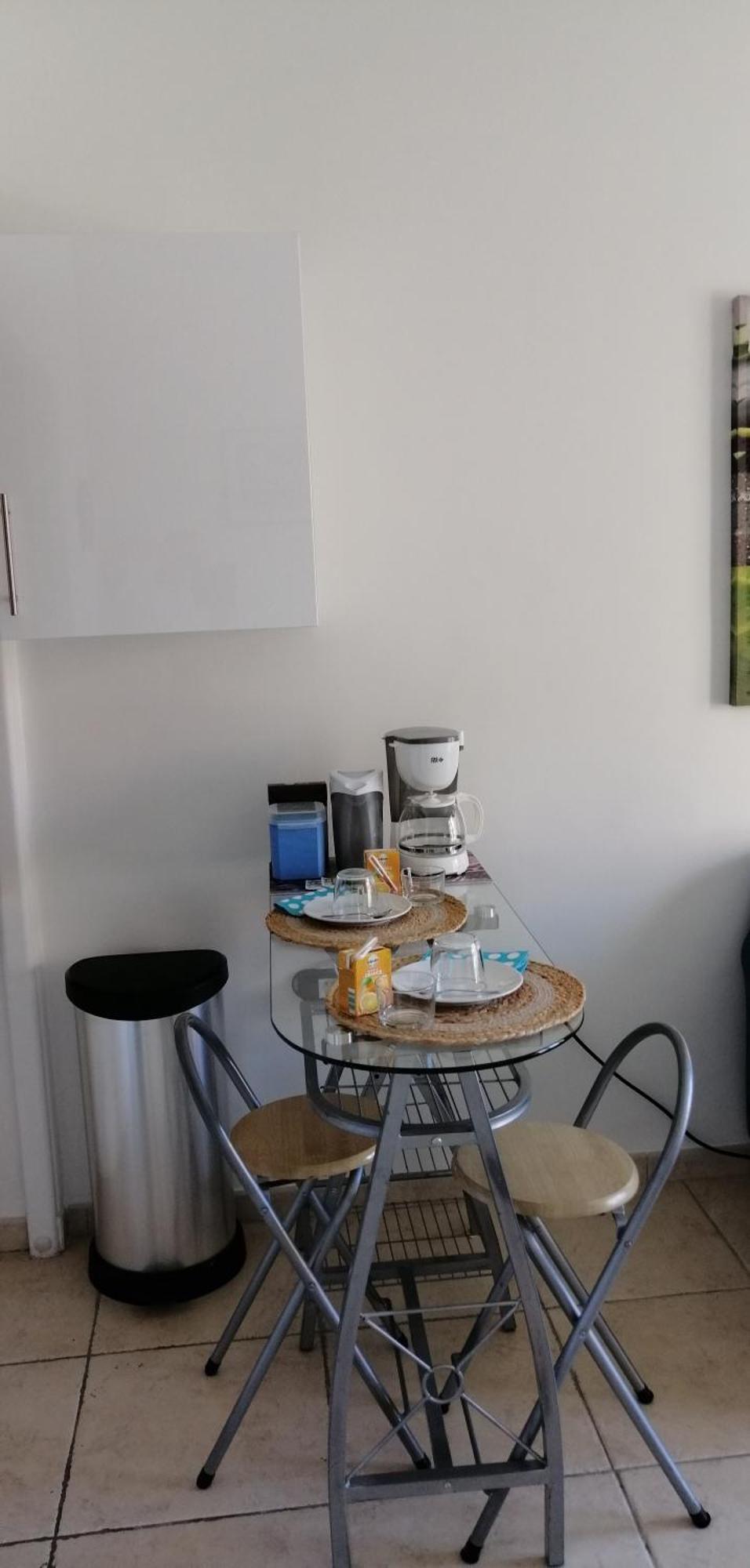 Ouest, Studio Near The Beach * Nice