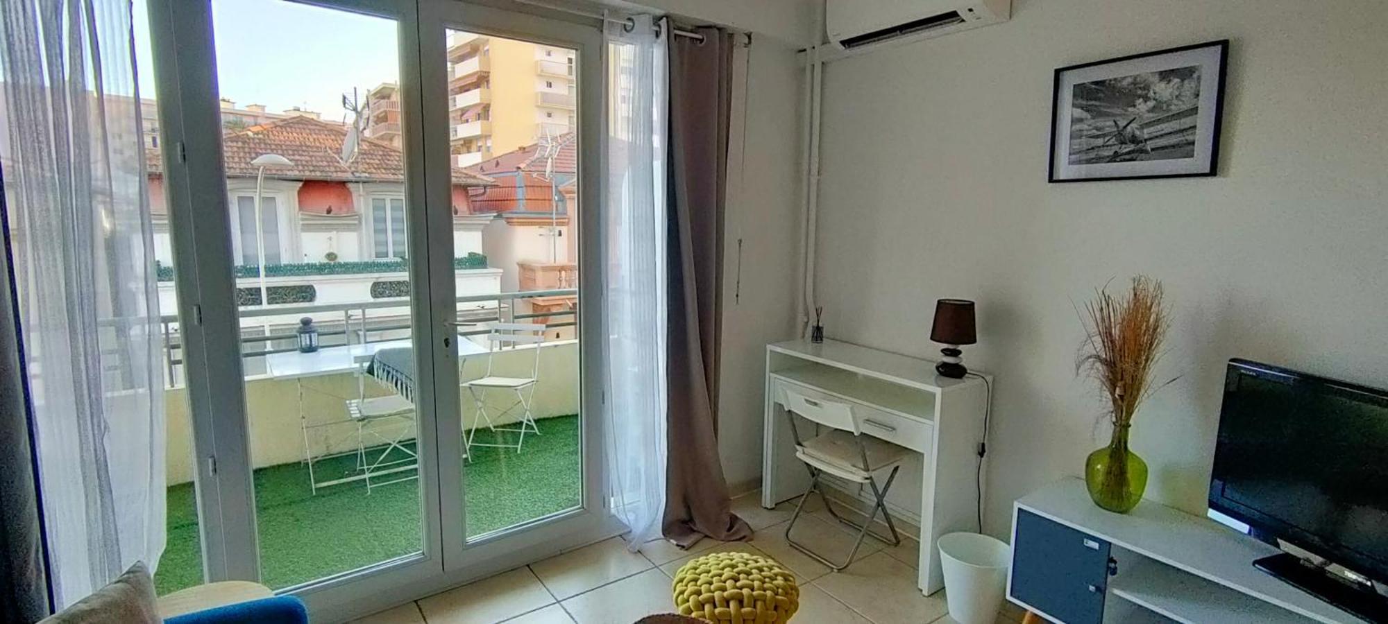 Ouest, Studio Near The Beach *
